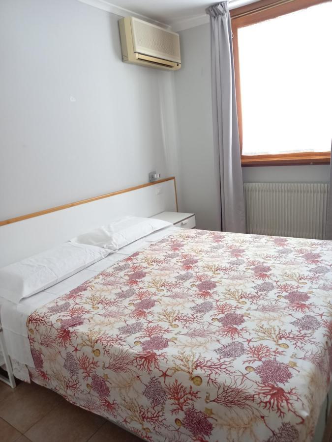 Hotel Lydia กราโด ภายนอก รูปภาพ