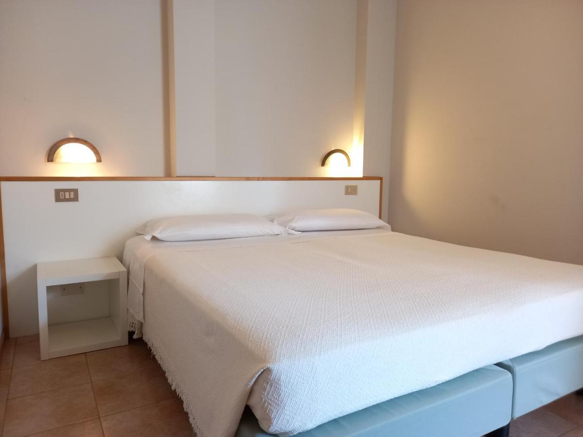Hotel Lydia กราโด ภายนอก รูปภาพ