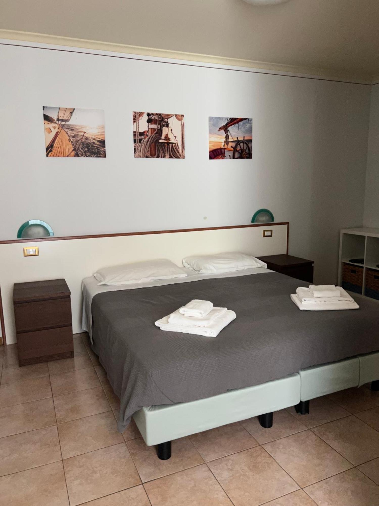 Hotel Lydia กราโด ภายนอก รูปภาพ