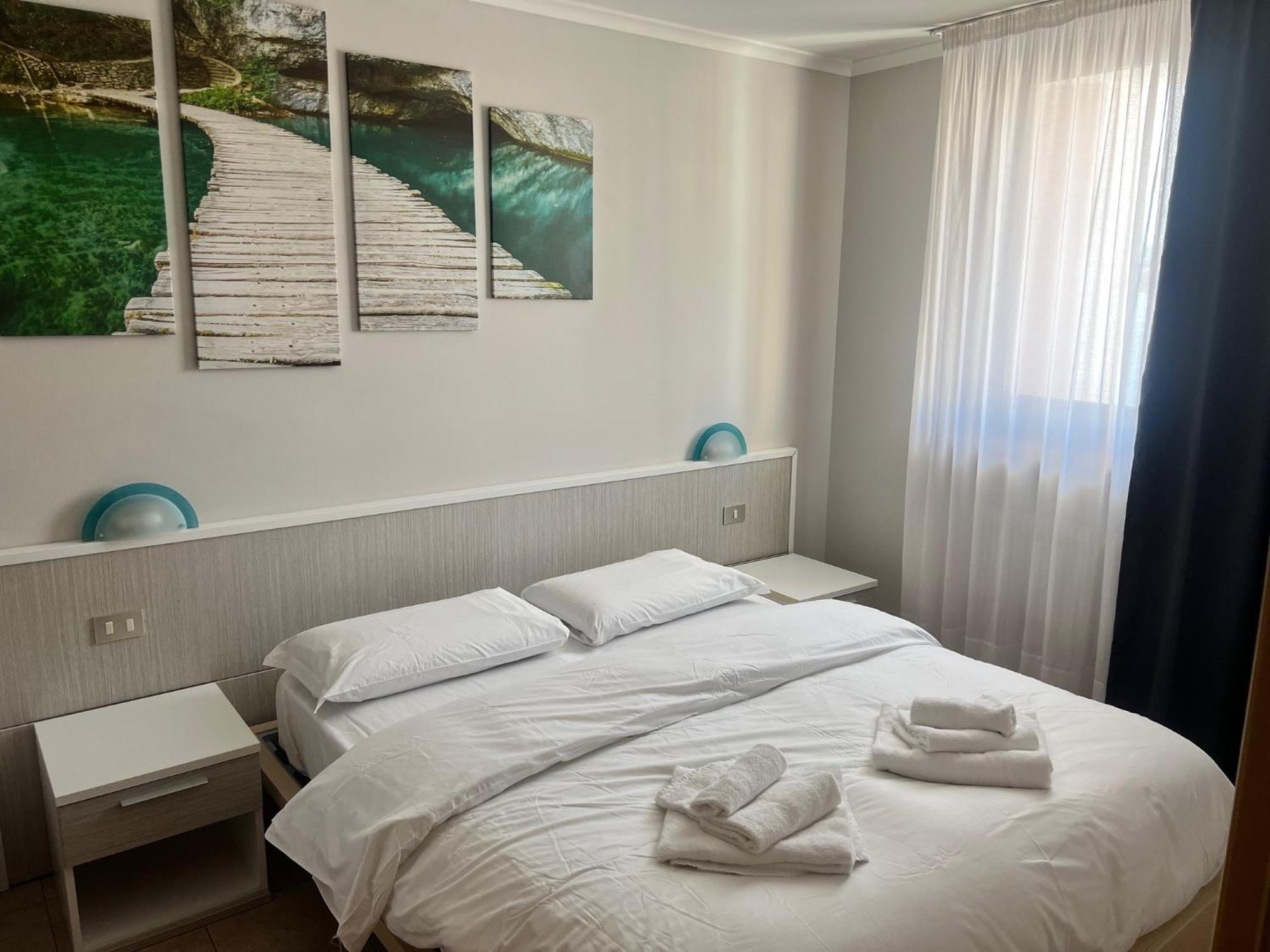 Hotel Lydia กราโด ภายนอก รูปภาพ